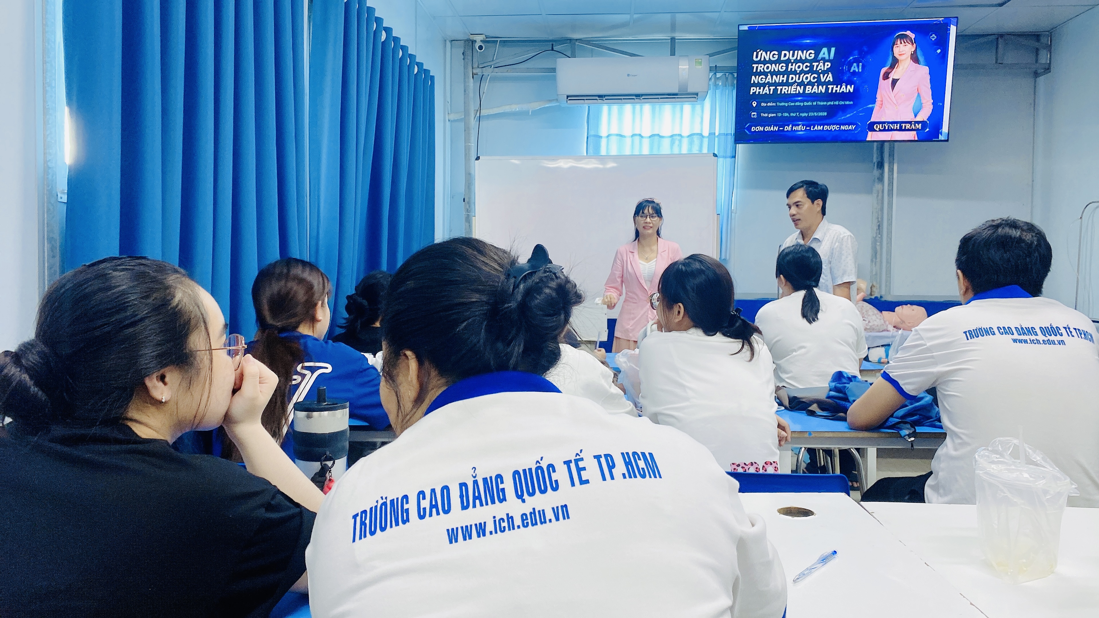 Chia sẻ ứng dụng AI trong học tập ngành Dược tại Trường Cao đẳng Quốc tế TP.HCM
